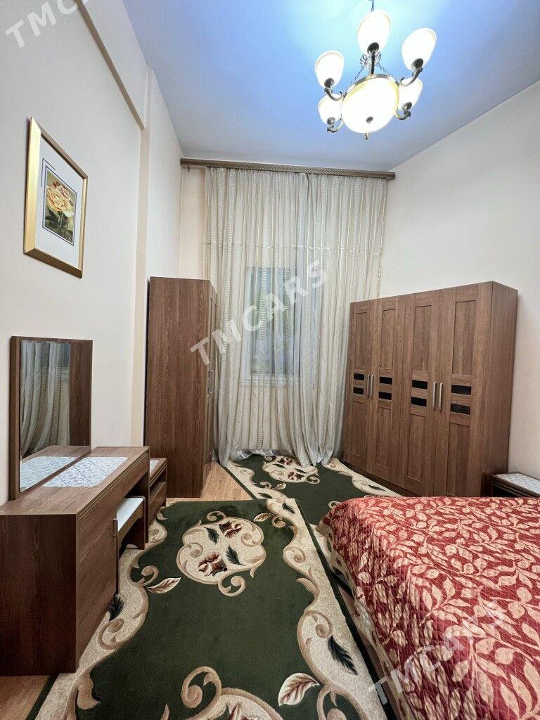 PODWOÝSKIÝ/4-KOMNAT.ELITKA - ул. Подвойского (Битарап Туркменистан шаёлы) - img 8