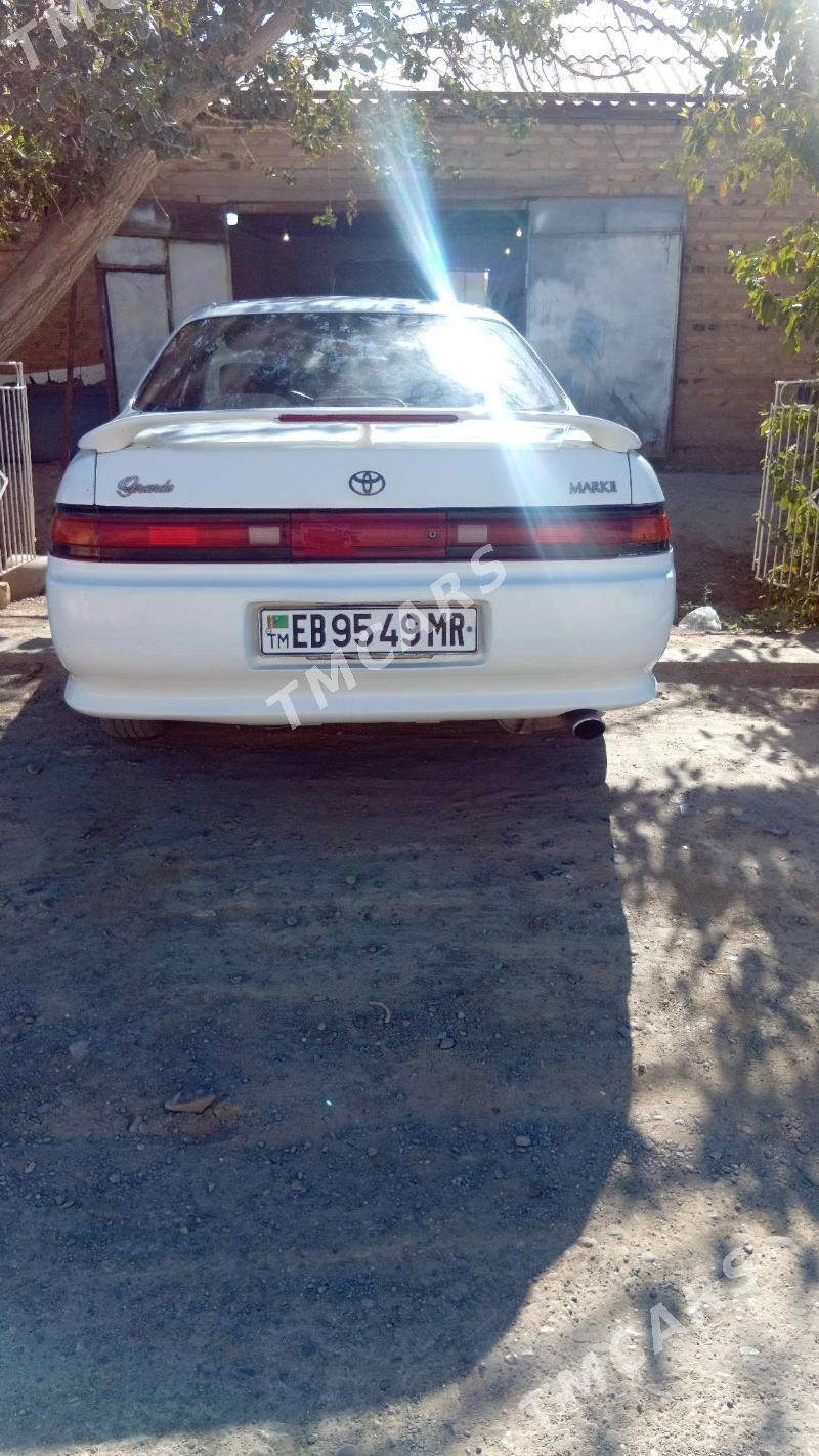 Toyota Mark II 1994 - 50 000 TMT - Мургап - img 3