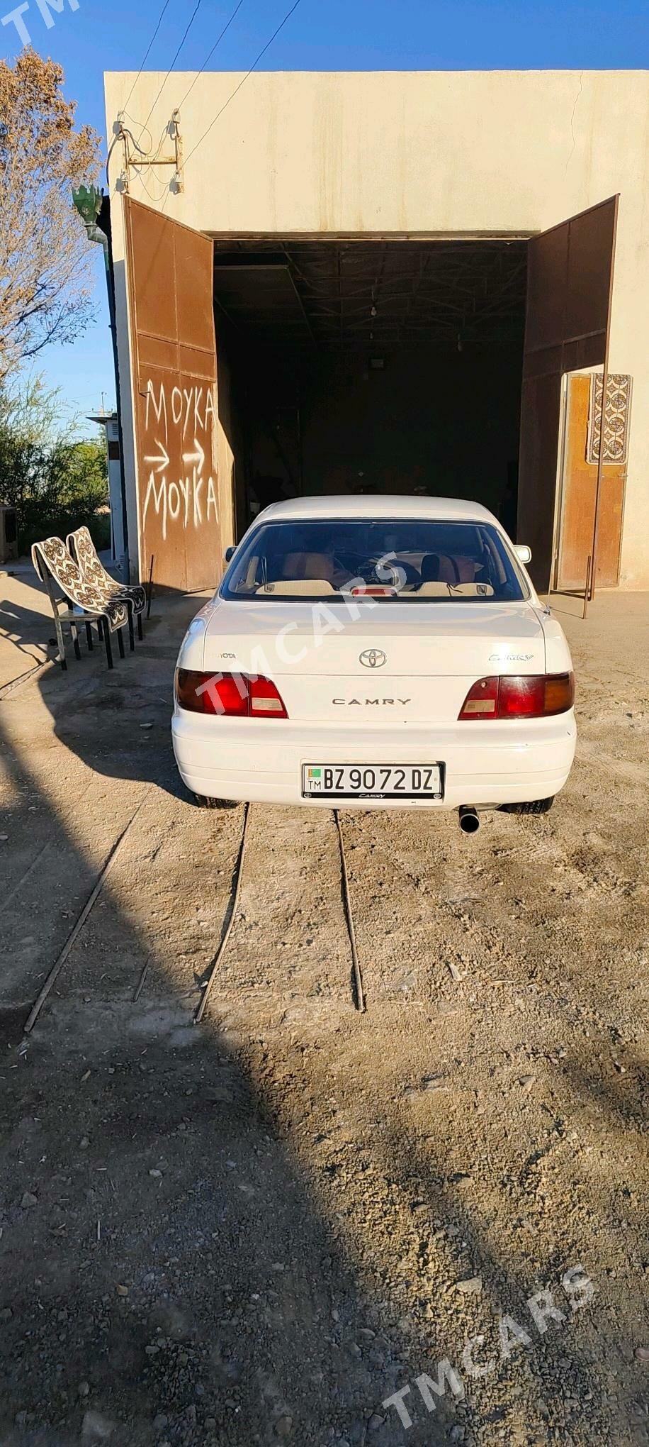 Toyota Camry 1995 - 80 000 TMT - Акдепе - img 4