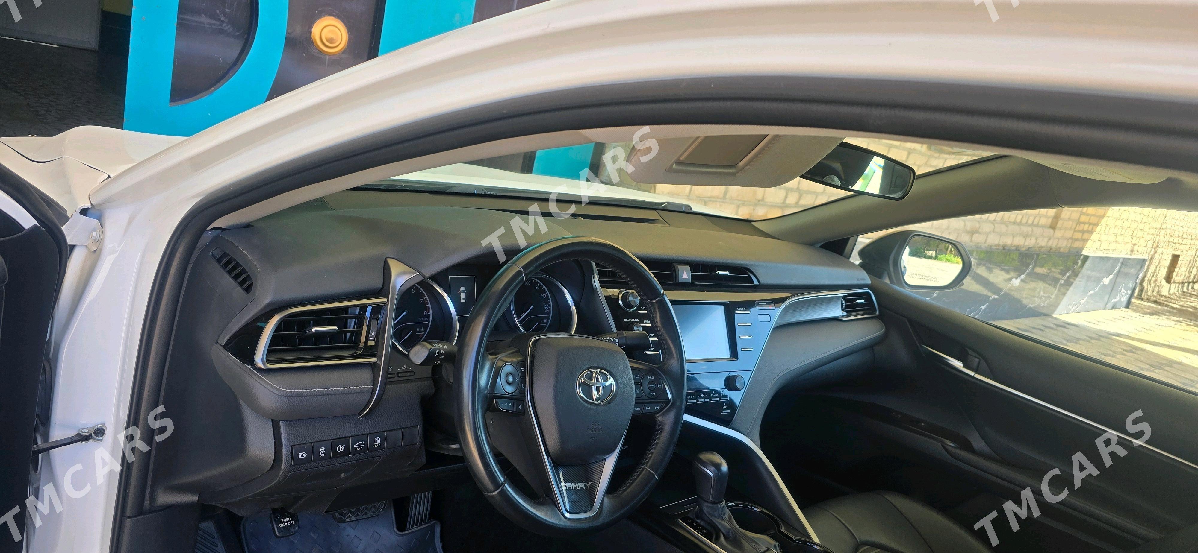 Toyota Camry 2020 - 330 000 TMT - Çärjew - img 6
