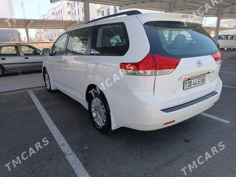 Toyota Sienna 2013 - 305 000 TMT - Türkmenbaşy - img 4