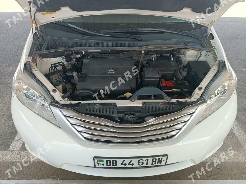 Toyota Sienna 2013 - 305 000 TMT - Türkmenbaşy - img 10