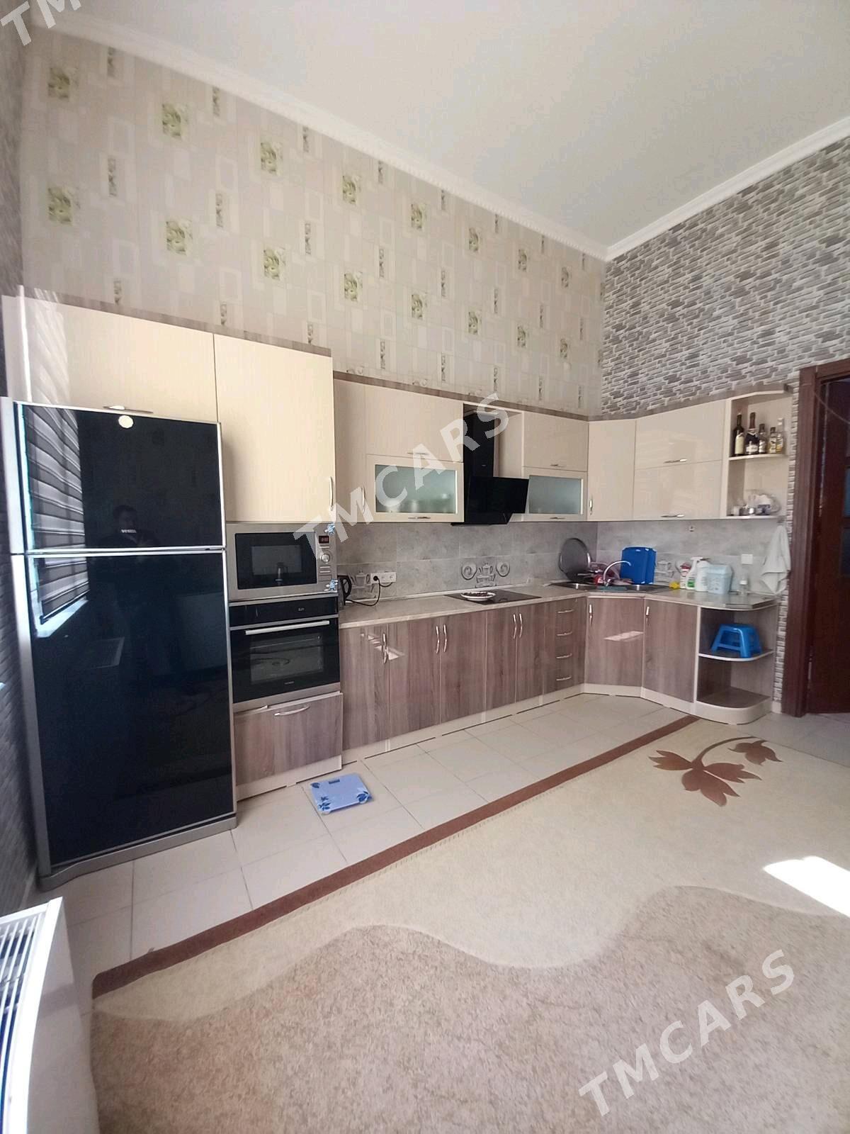 Moskowskiy Elitka 4 kom 210m² - Ашхабад - img 5