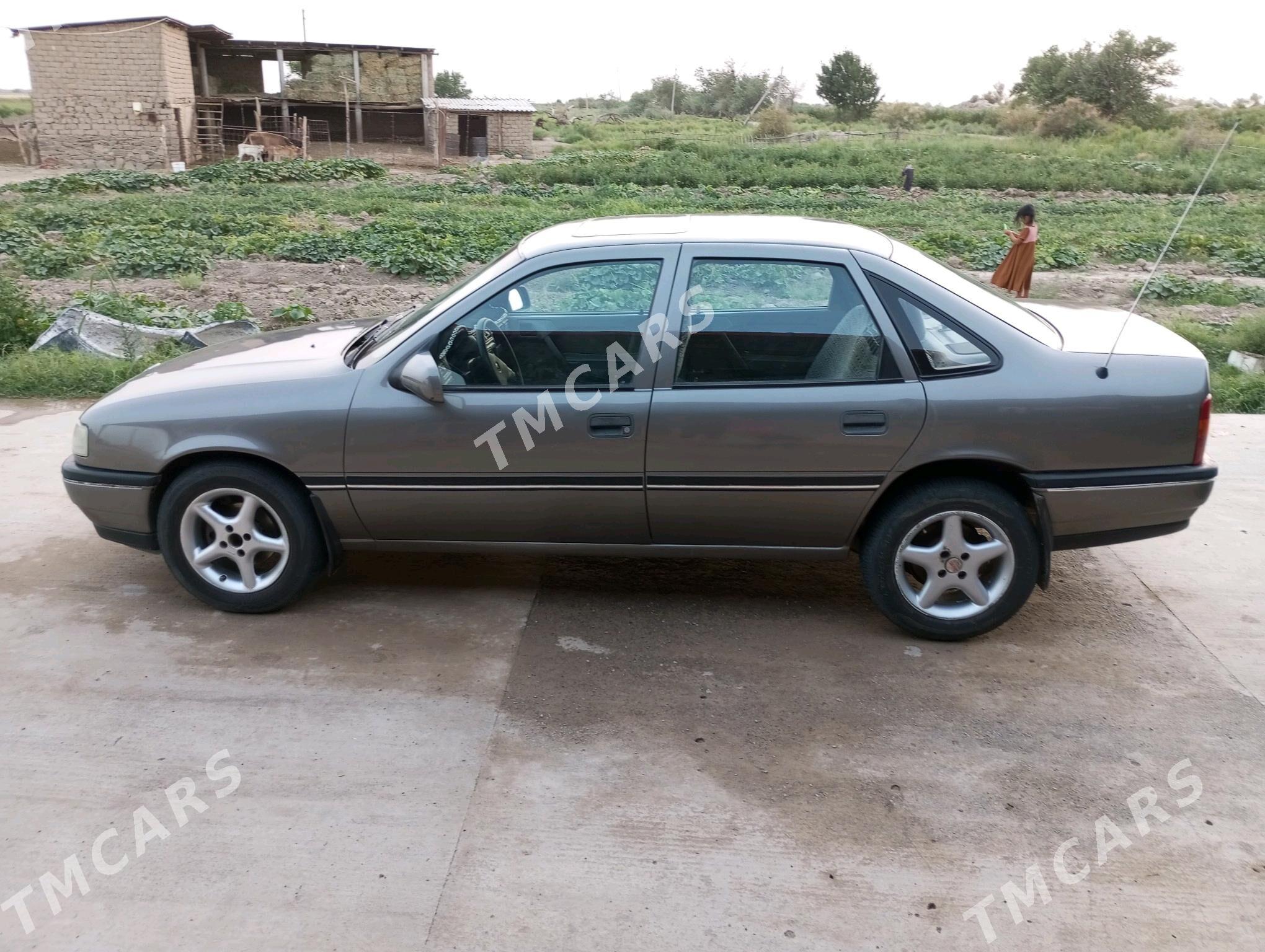 Opel Vectra 1989 - 30 000 TMT - Койтендаг - img 6