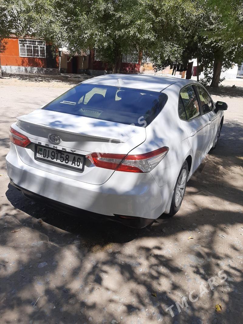 Toyota Camry 2020 - 245 000 TMT - Aşgabat - img 3