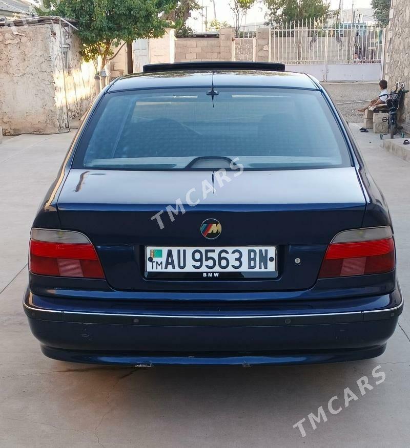 BMW E39 1998 - 85 000 TMT - Балканабат - img 2