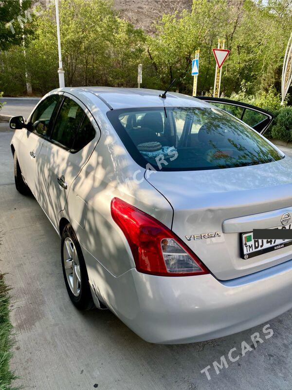 Nissan Versa 2011 - 80 000 TMT - Анев - img 2