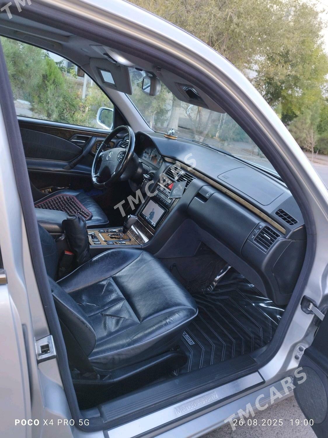 Mercedes-Benz E320 2001 - 135 000 TMT - Туркменбаши - img 2