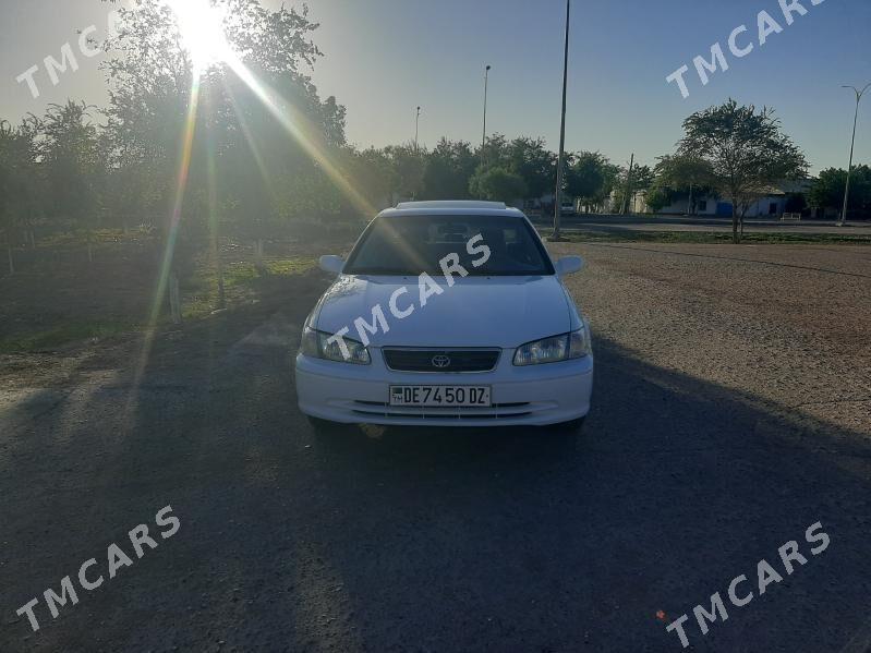 Toyota Camry 2000 - 170 000 TMT - Daşoguz - img 6