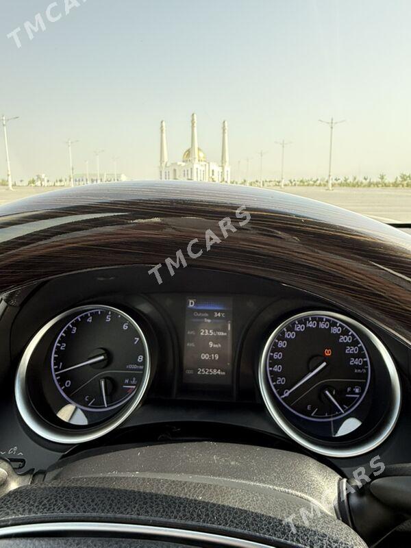Toyota Camry 2019 - 260 000 TMT - Aşgabat - img 5