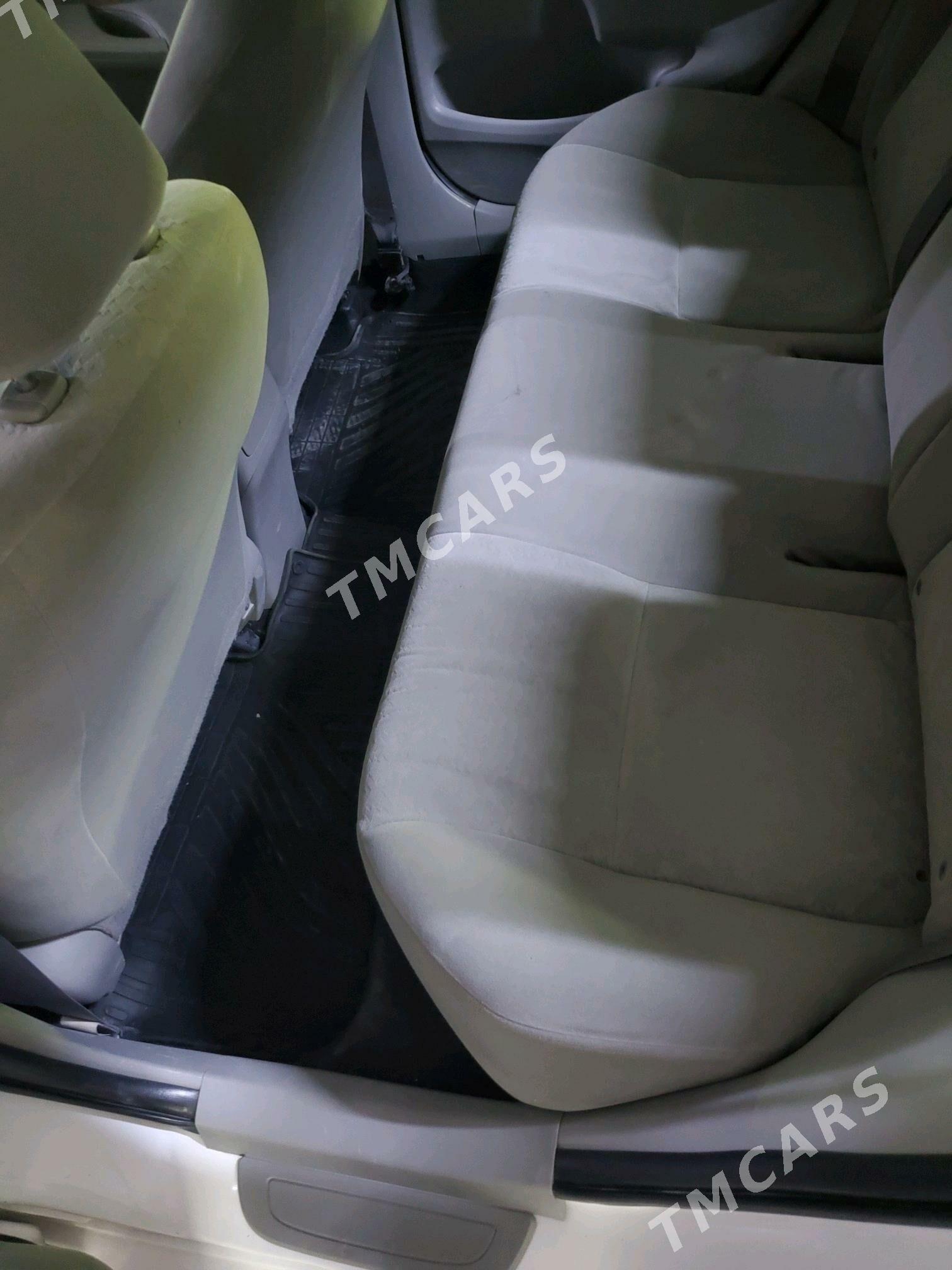 Toyota Corolla 2008 - 143 000 TMT - Podwoýski köç. (Bitarap Türkmenistan şaýoly) - img 6