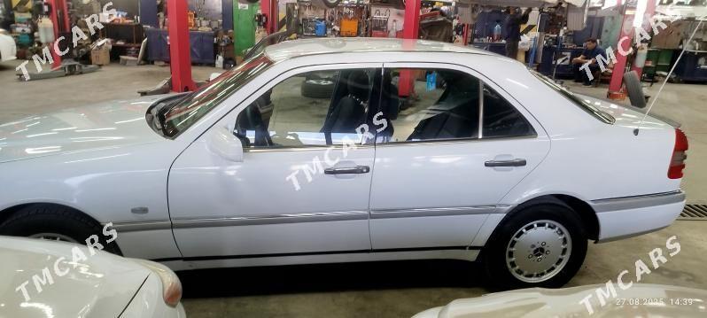 Mercedes-Benz C320 1996 - 85 000 TMT - Бедев - img 5