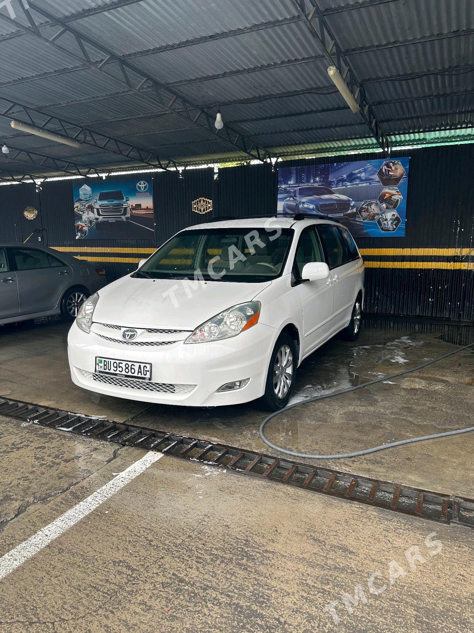 Toyota Sienna 2006 - 260 000 TMT - Aşgabat - img 5