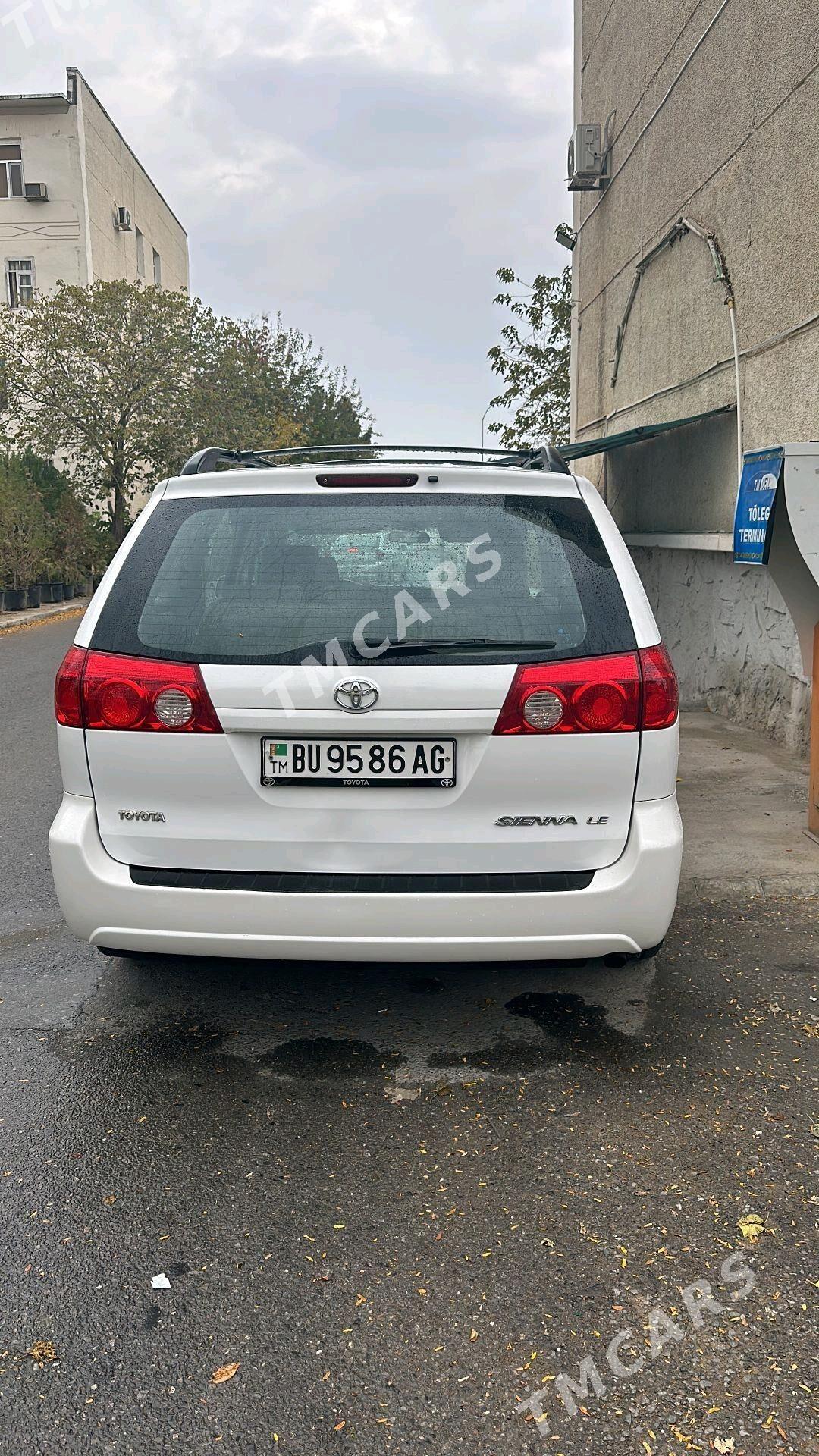 Toyota Sienna 2006 - 260 000 TMT - Aşgabat - img 4