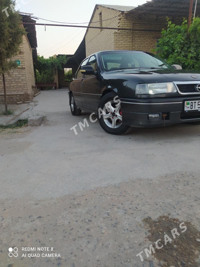 Opel Vectra 1990 - 40 000 TMT - Saýat - img 3