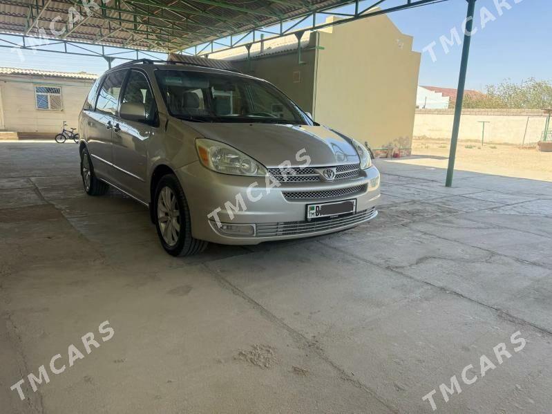 Toyota Sienna 2004 - 255 000 TMT - Бахарден - img 5