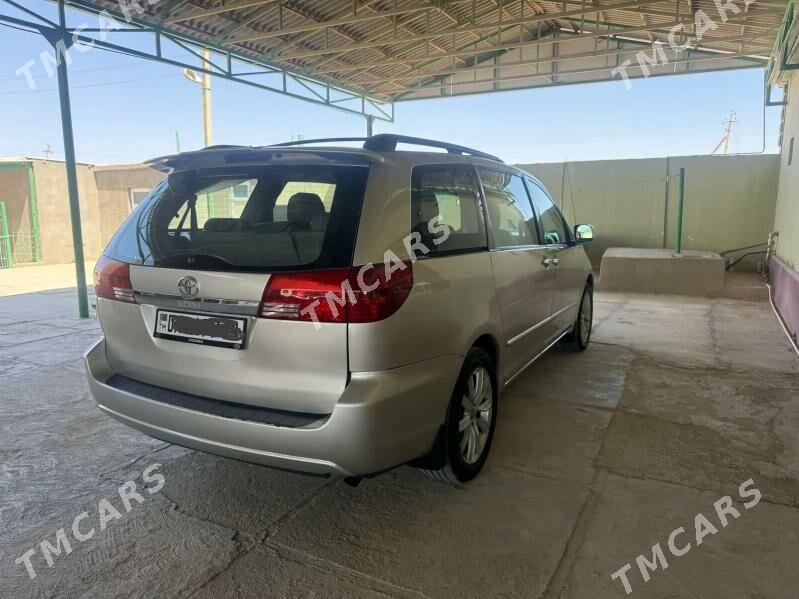 Toyota Sienna 2004 - 255 000 TMT - Бахарден - img 7