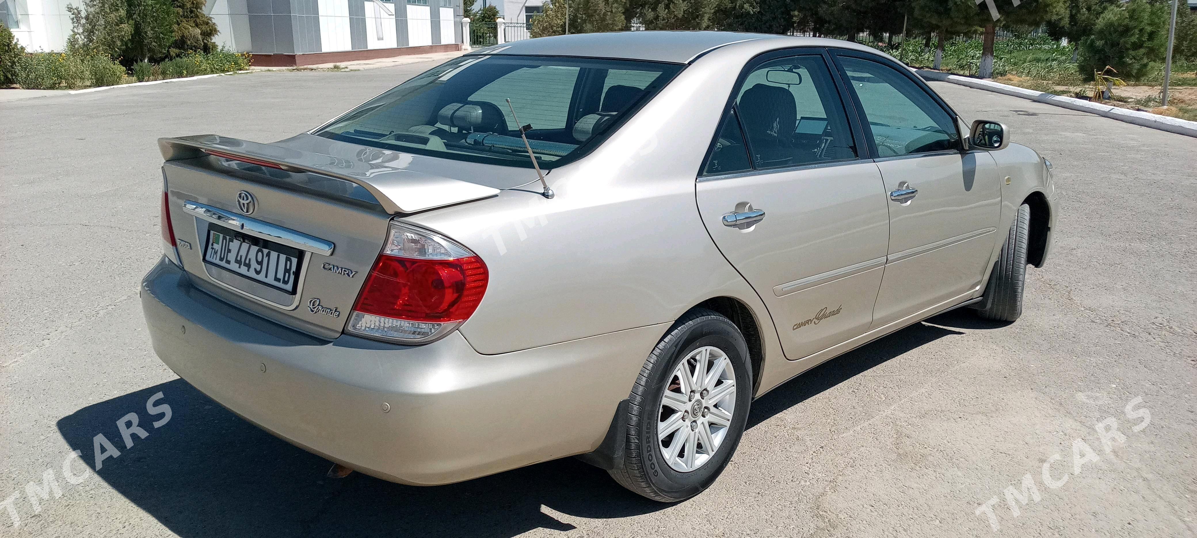 Toyota Camry 2002 - 157 000 TMT - Фарап - img 3