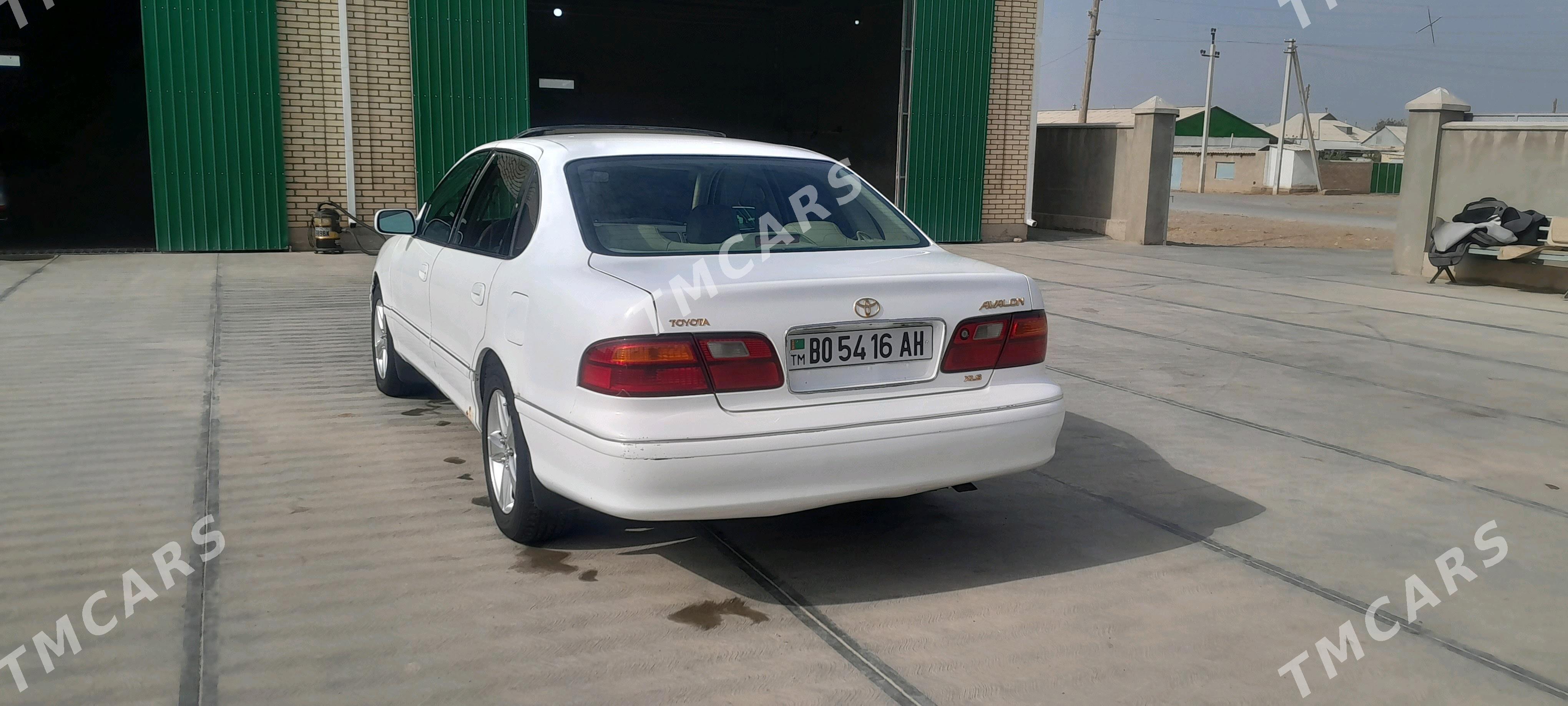 Toyota Avalon 1999 - 115 000 TMT - Бабадайхан - img 2
