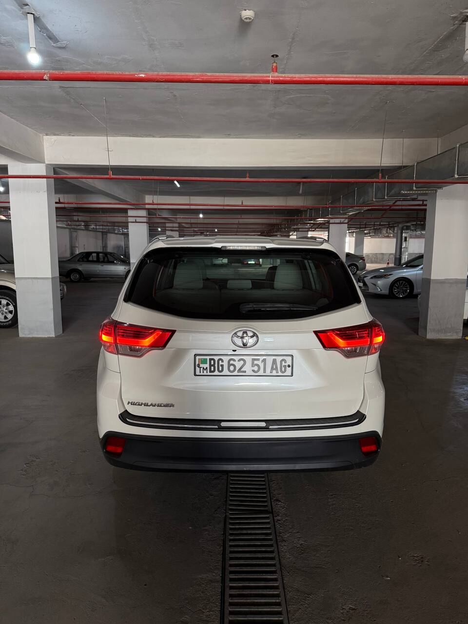 Toyota Highlander 2019 - 350 000 TMT - Aşgabat - img 2