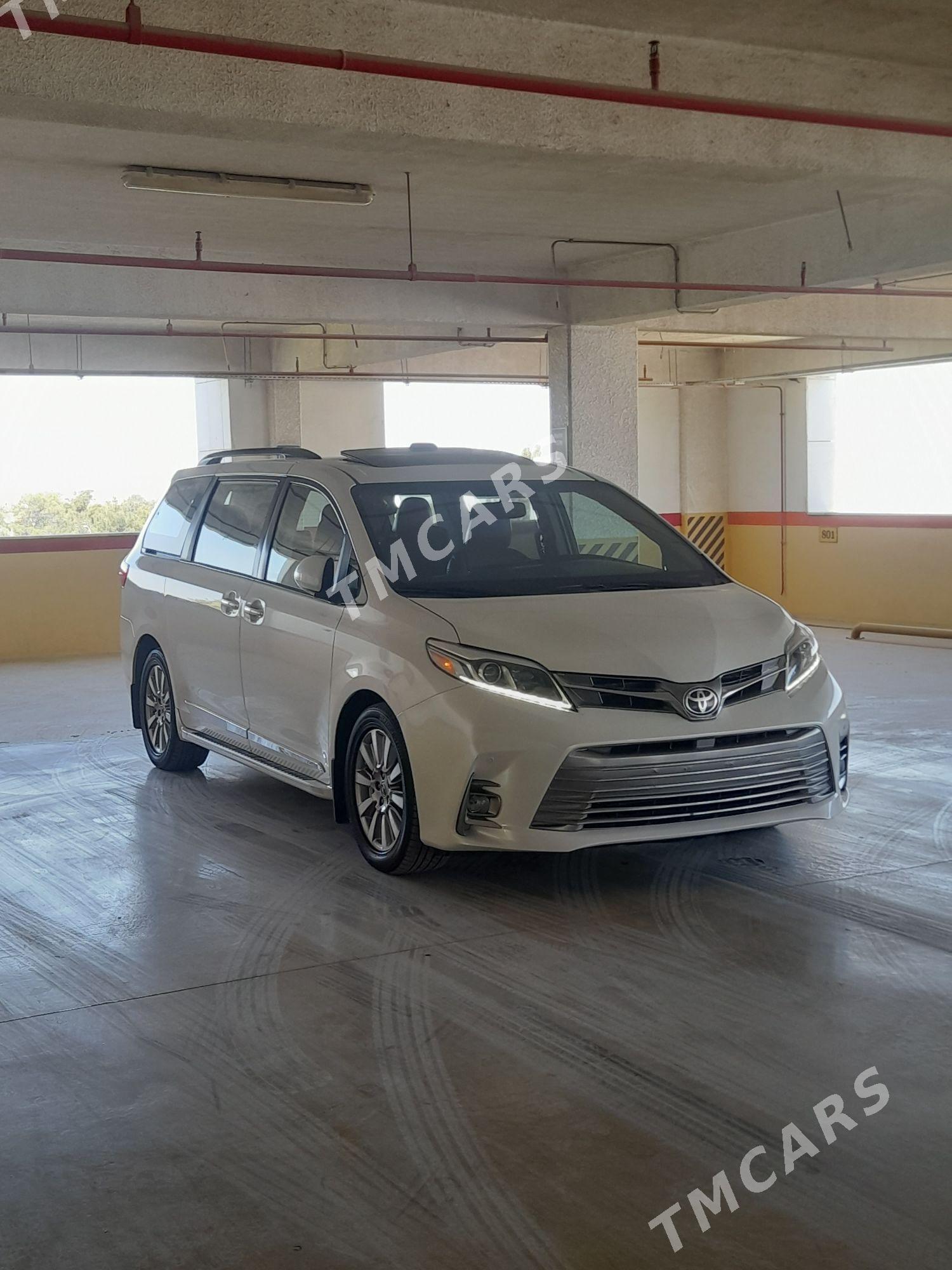 Toyota Sienna 2017 - 504 000 TMT - Ашхабад - img 2