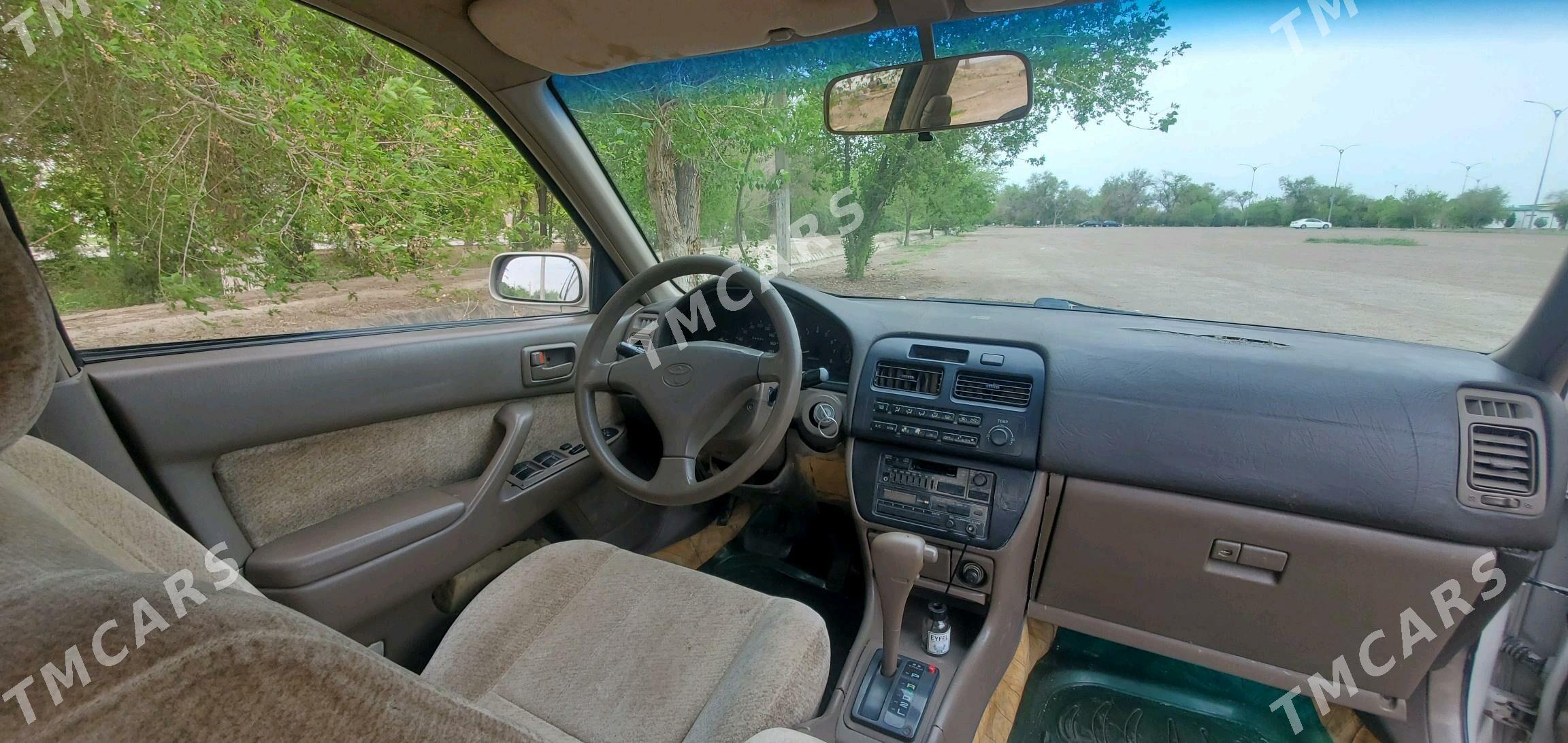 Toyota Camry 1995 - 70 000 TMT - Дашогуз - img 6