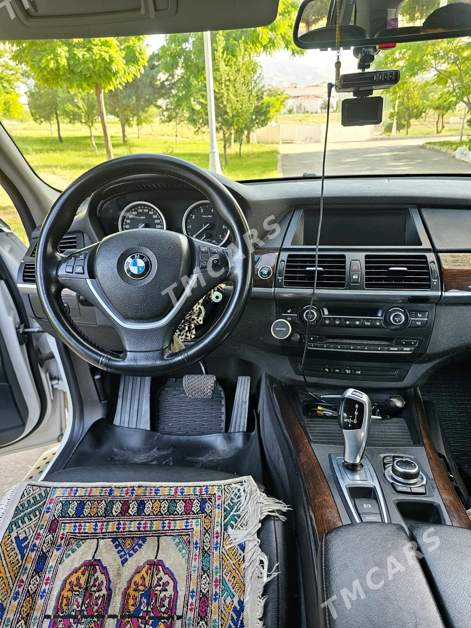 BMW X5 2010 - 300 000 TMT - Улица Ататурка - img 3