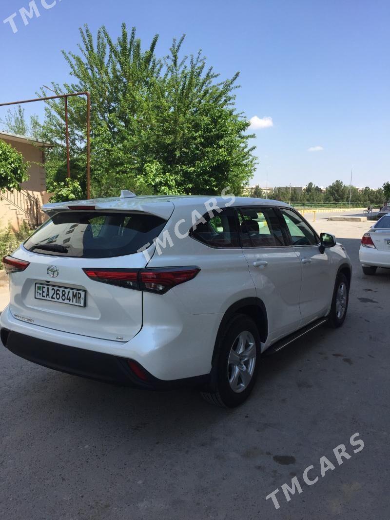 Toyota Highlander 2021 - 480 000 TMT - Мары - img 3