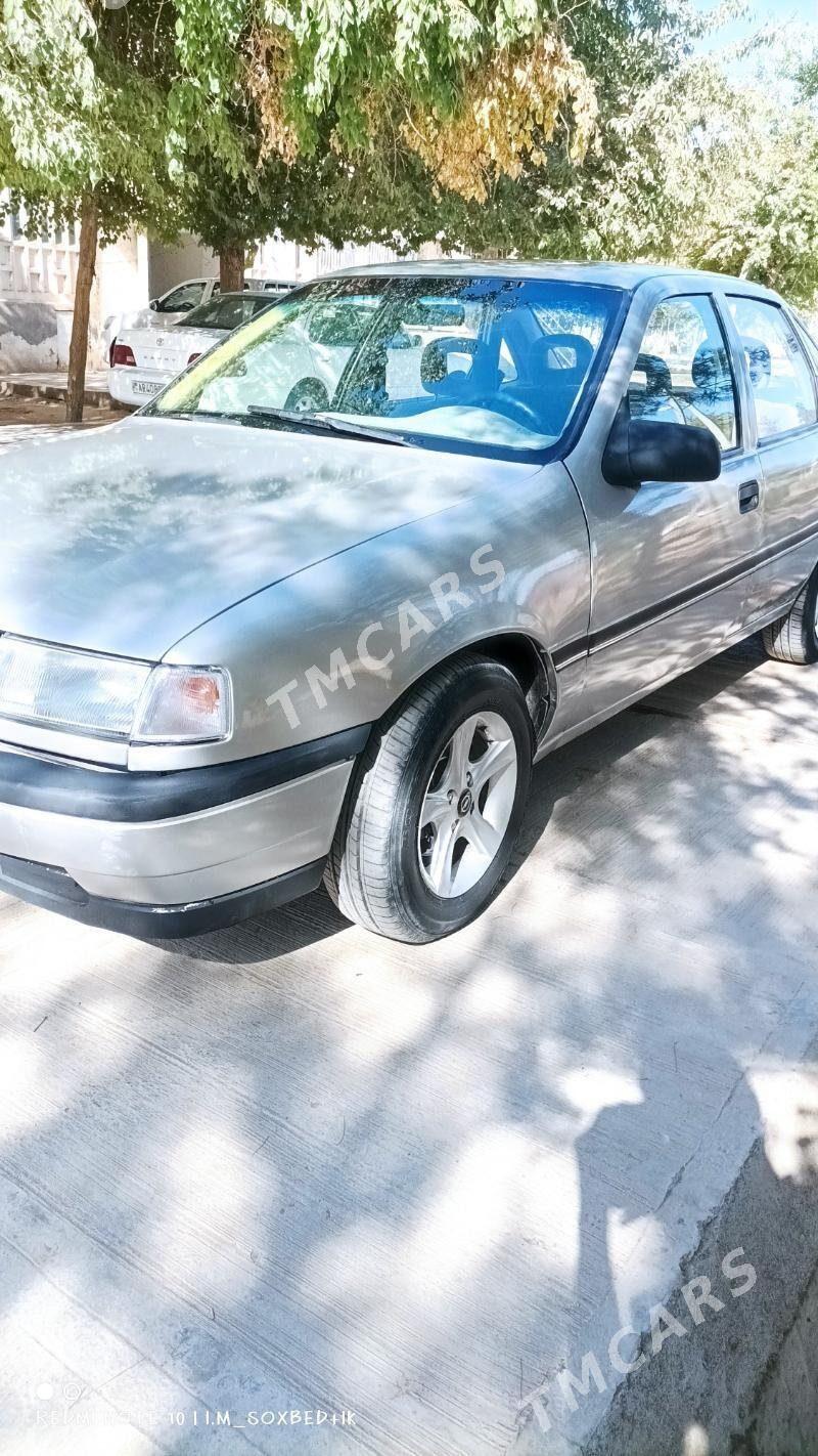 Opel Vectra 1989 - 31 000 TMT - Mary - img 6