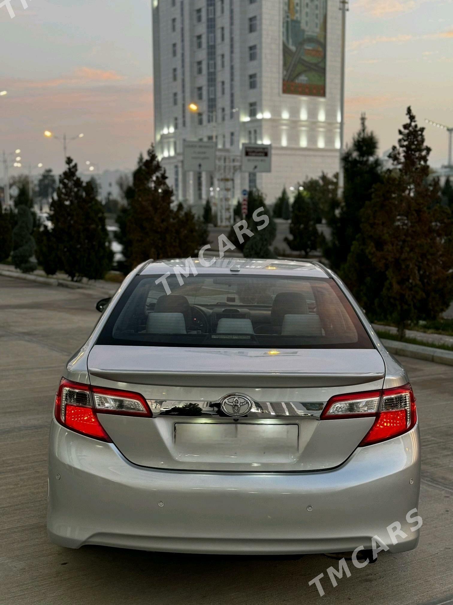 Toyota Camry 2012 - 225 000 TMT - 30 мкр - img 2