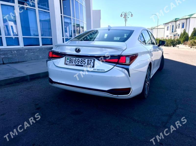 Lexus ES 300h 2019 - 460 000 TMT - Daşoguz - img 4