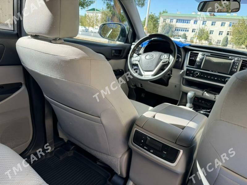 Toyota Highlander 2018 - 400 000 TMT - Ашхабад - img 6
