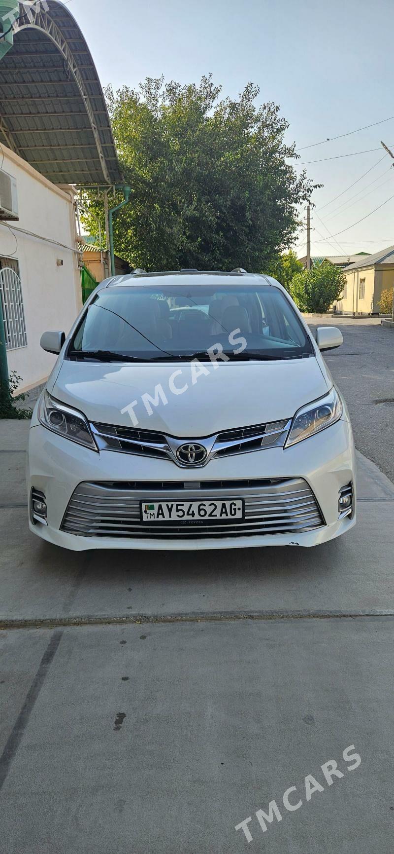 Toyota Sienna 2016 - 423 000 TMT - Aşgabat - img 5