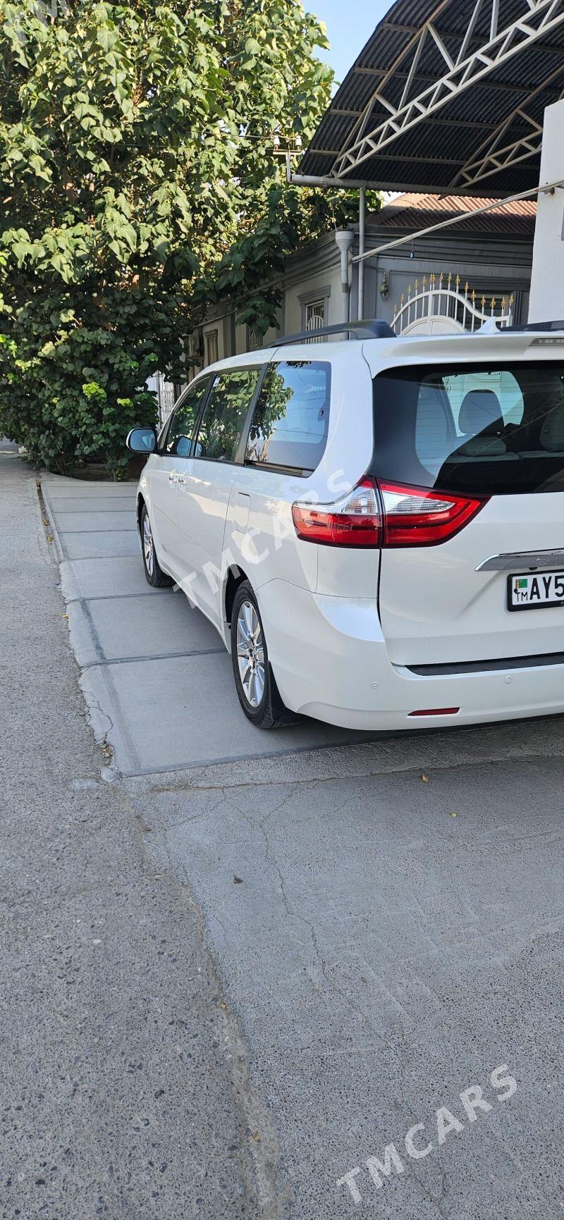 Toyota Sienna 2016 - 423 000 TMT - Aşgabat - img 7