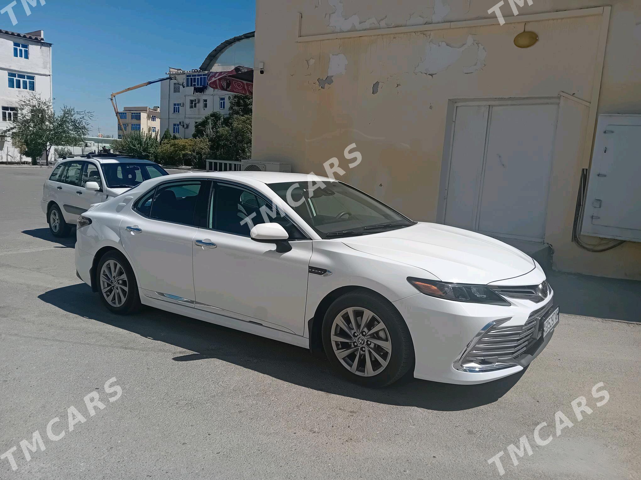 Toyota Camry 2022 - 320 000 TMT - Aşgabat - img 3