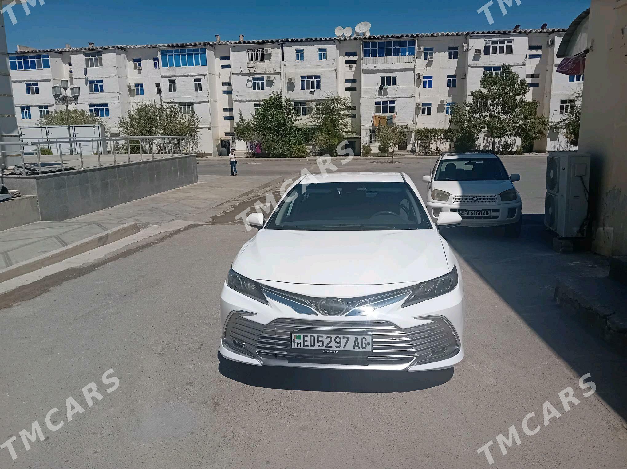 Toyota Camry 2022 - 320 000 TMT - Aşgabat - img 4