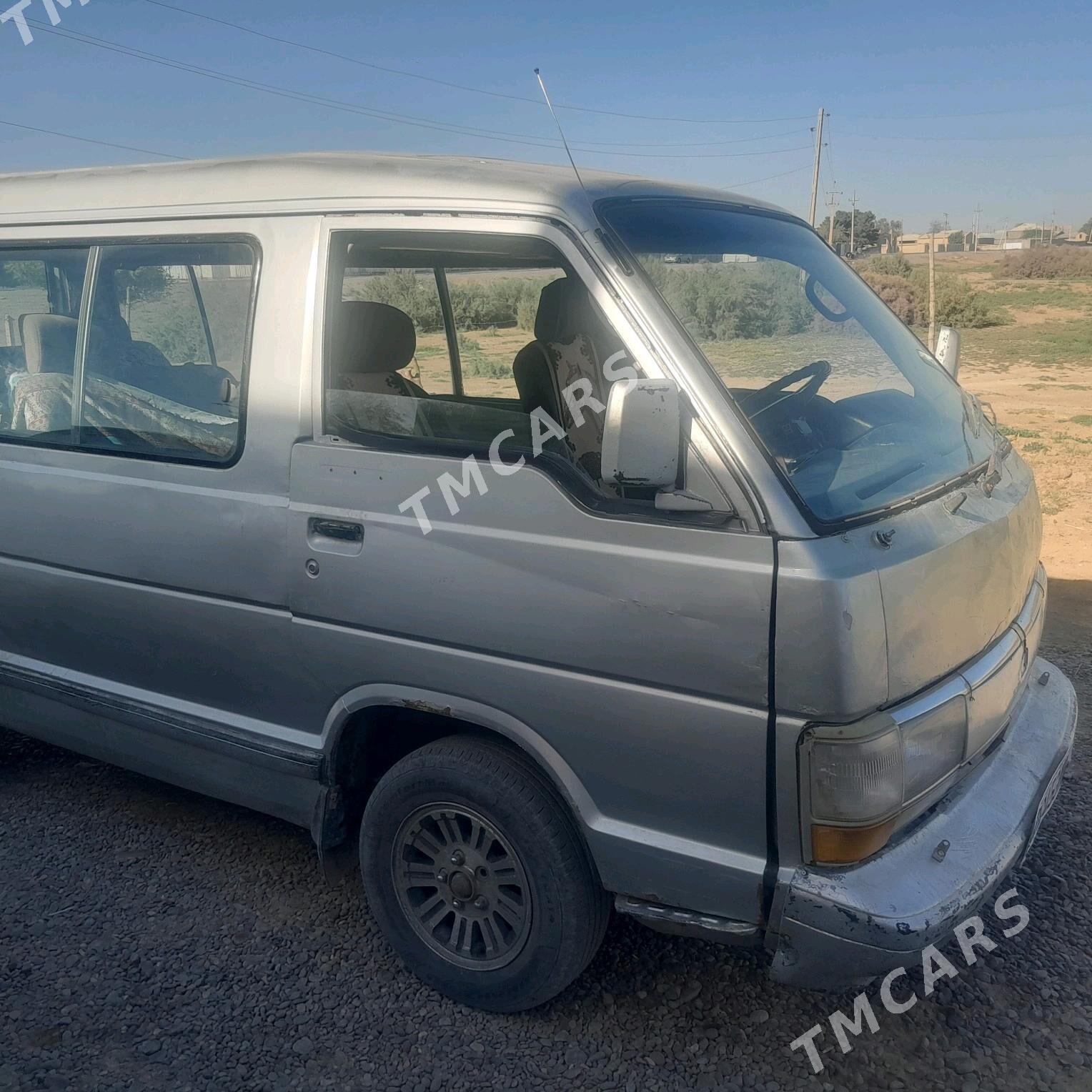 Toyota Hiace 1989 - 26 000 TMT - Murgap - img 3