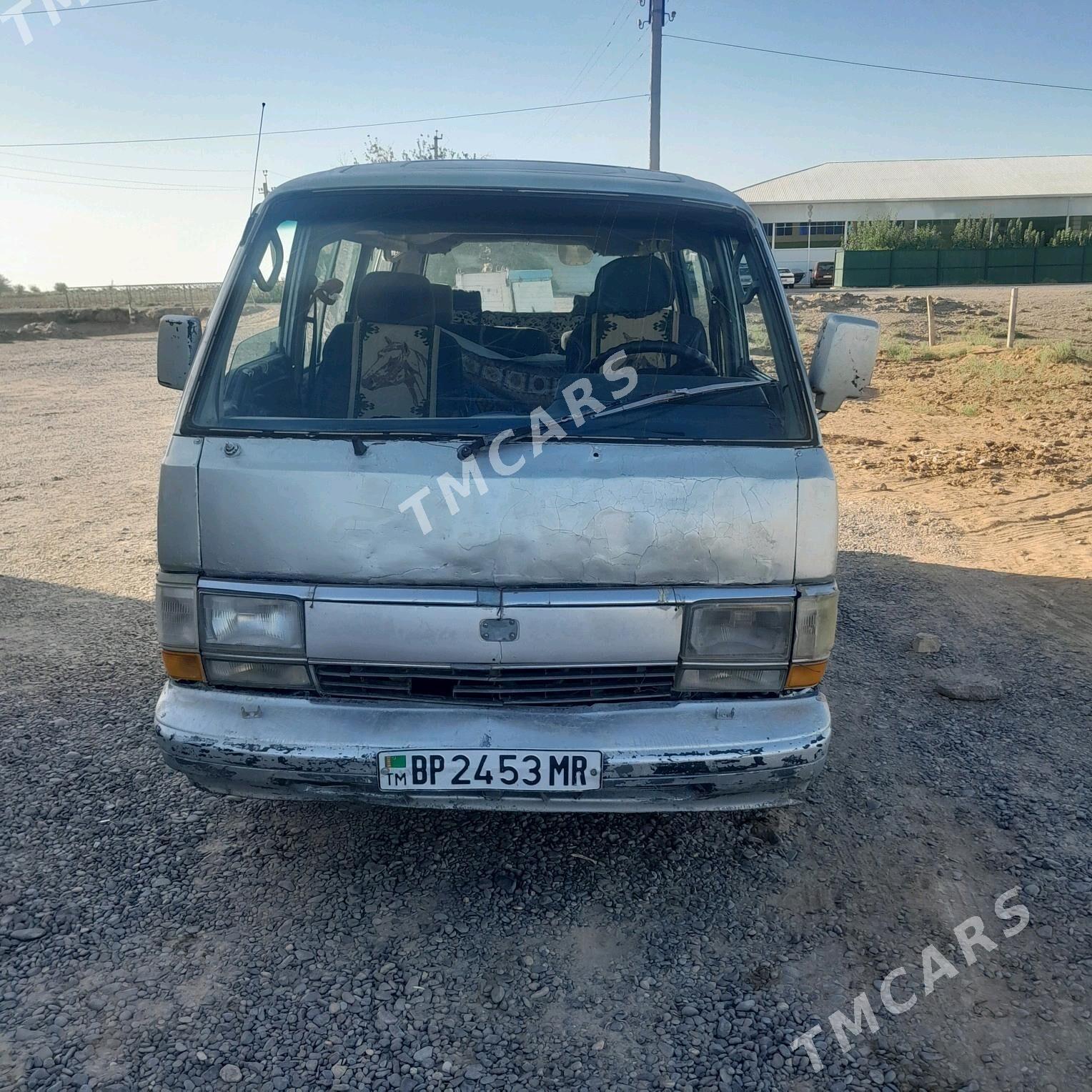 Toyota Hiace 1989 - 26 000 TMT - Murgap - img 4