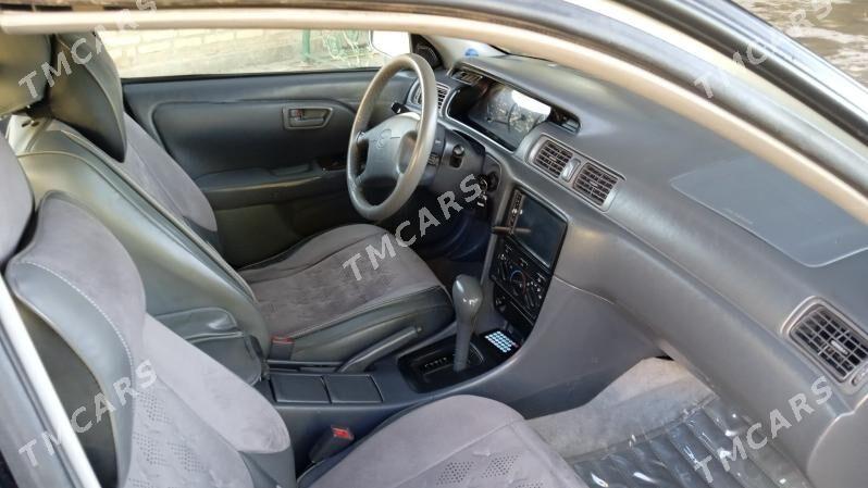 Toyota Camry 2001 - 140 000 TMT - Саят - img 7
