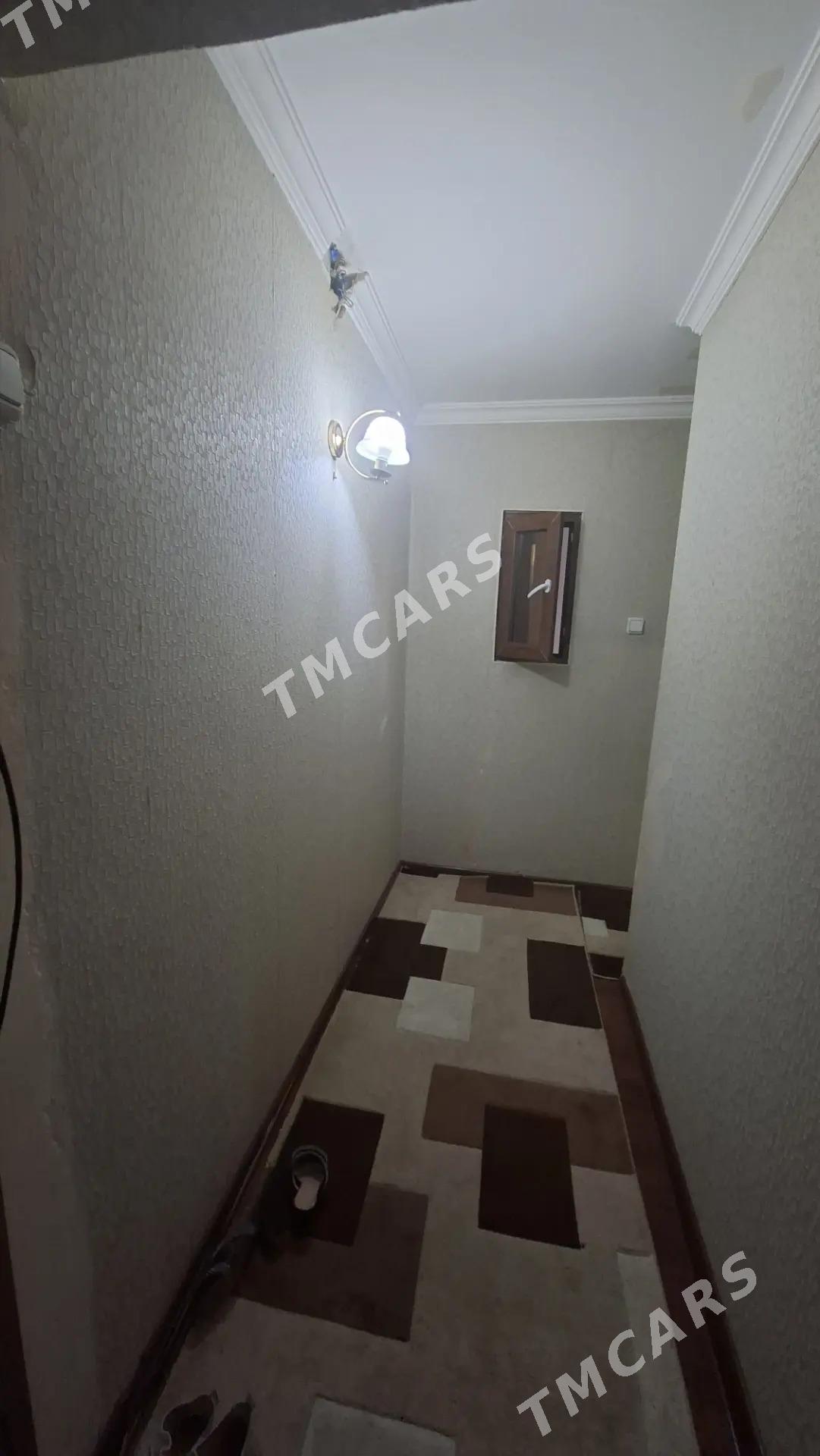10 mkr 4/1 2 komnat 56 kw.m - 10 мкр - img 2