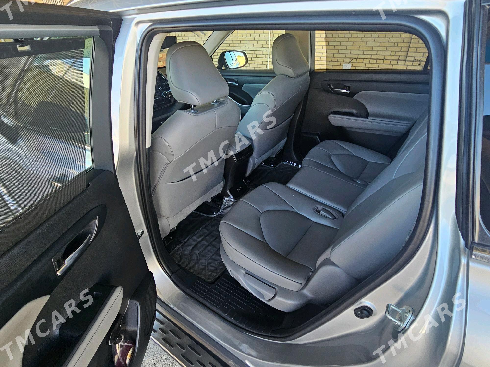 Toyota Highlander 2021 - 580 000 TMT - Байрамали - img 9
