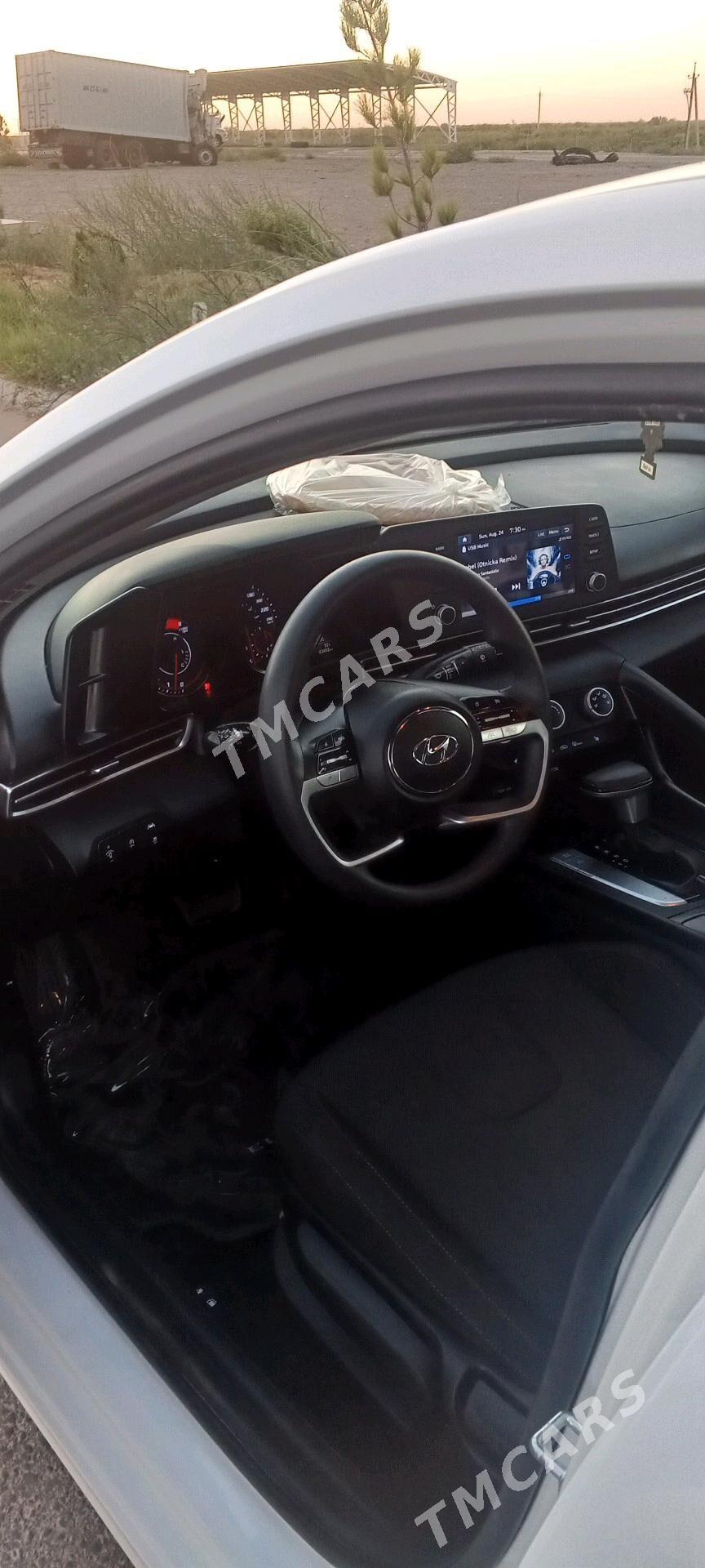 Hyundai Elantra 2021 - 240 000 TMT - Gurtly - img 2