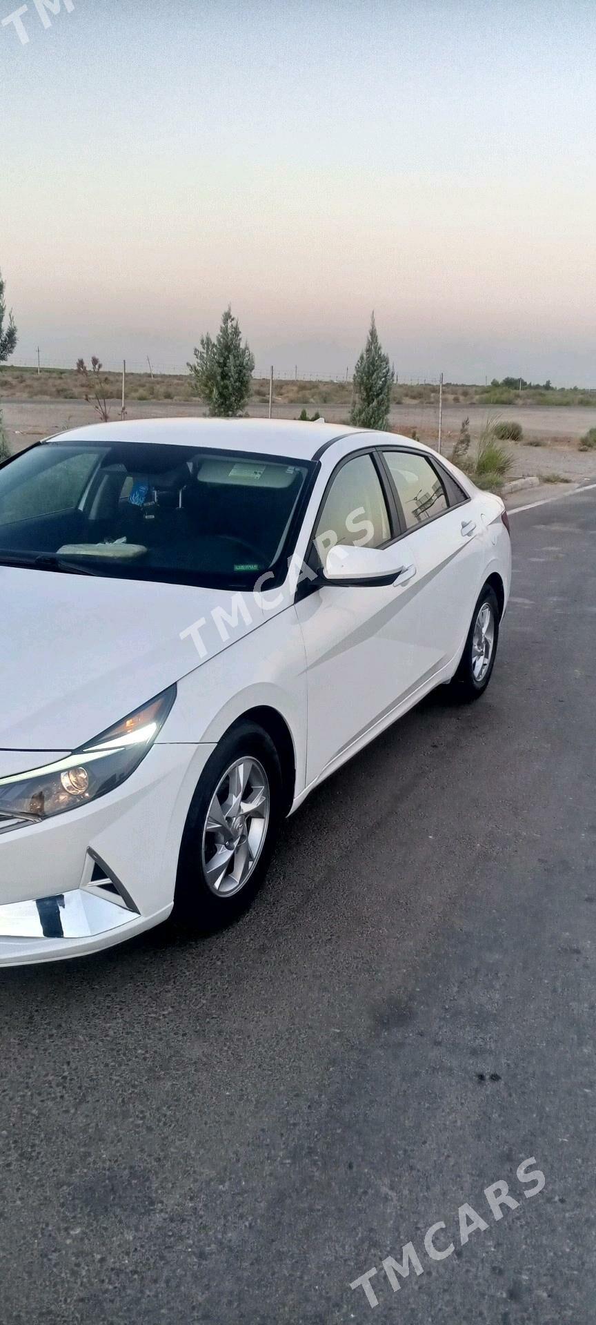 Hyundai Elantra 2021 - 240 000 TMT - Gurtly - img 3