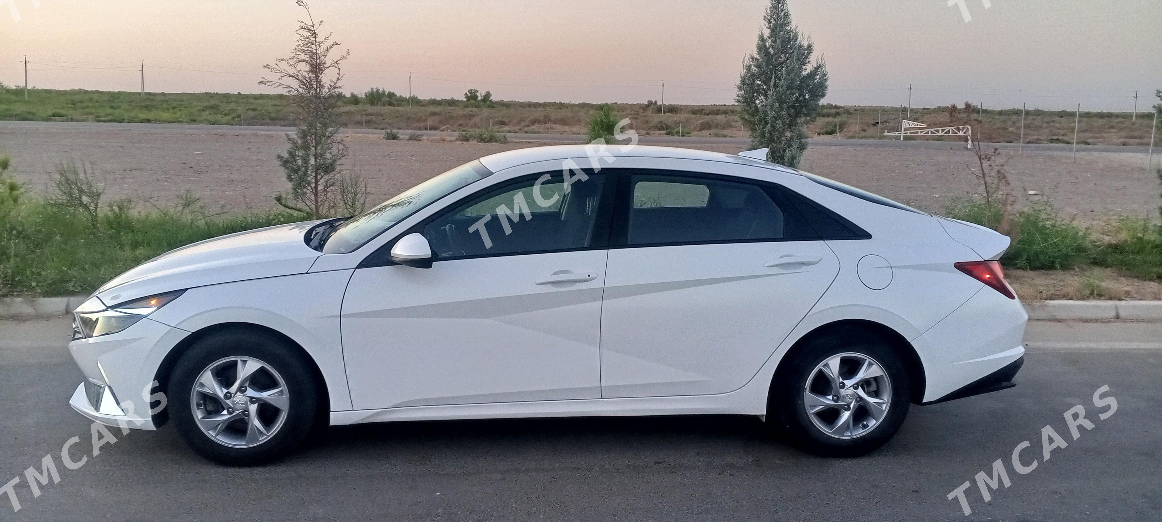 Hyundai Elantra 2021 - 240 000 TMT - Gurtly - img 9