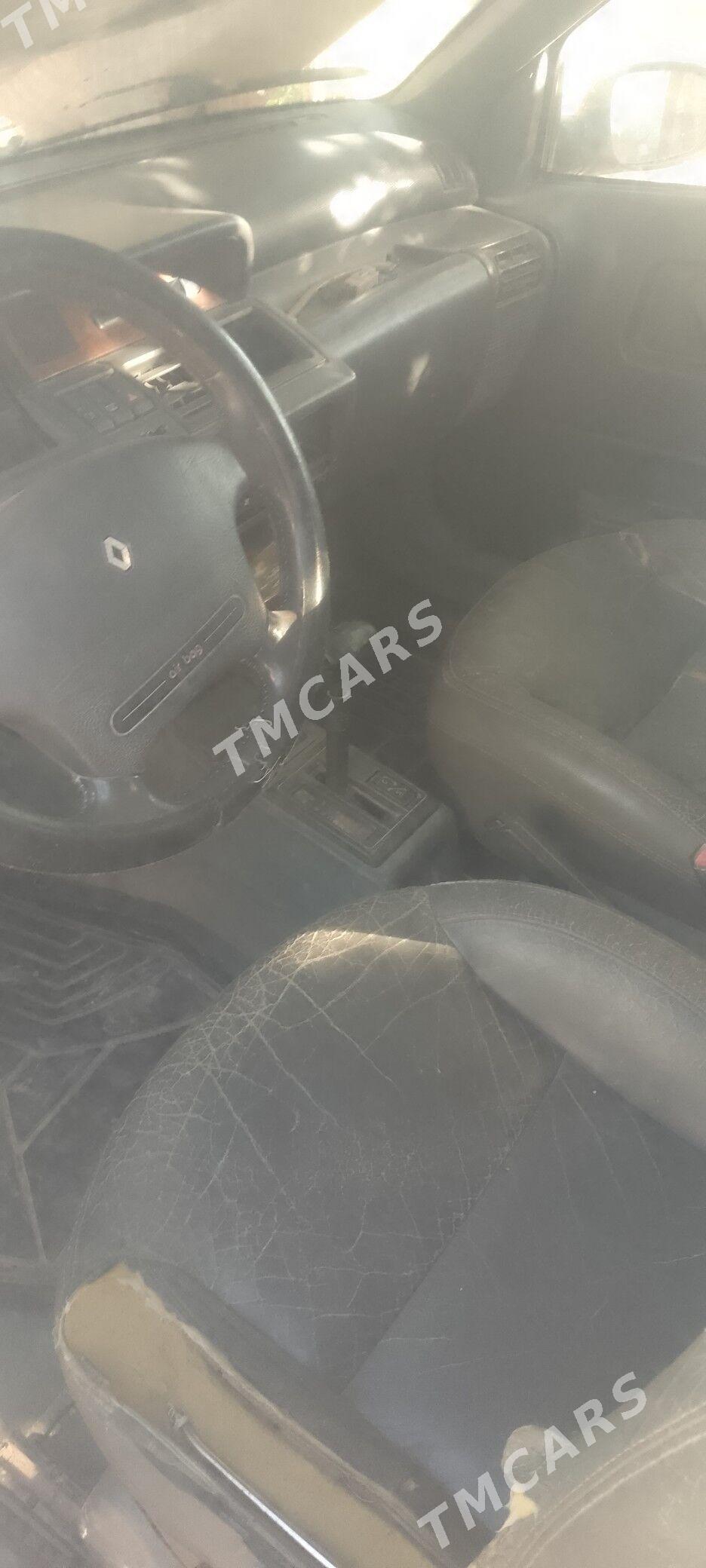 Renault Laguna 1 1996 - 10 000 TMT - Фарап - img 3