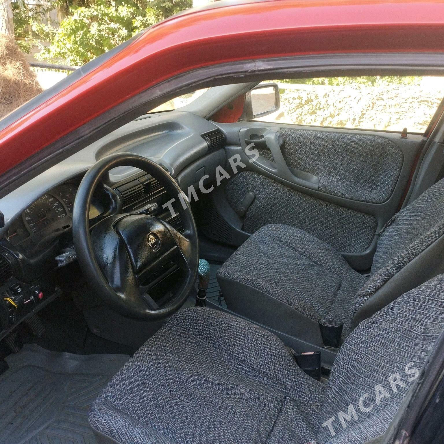 Opel Astra 1993 - 24 000 TMT - Мары - img 5