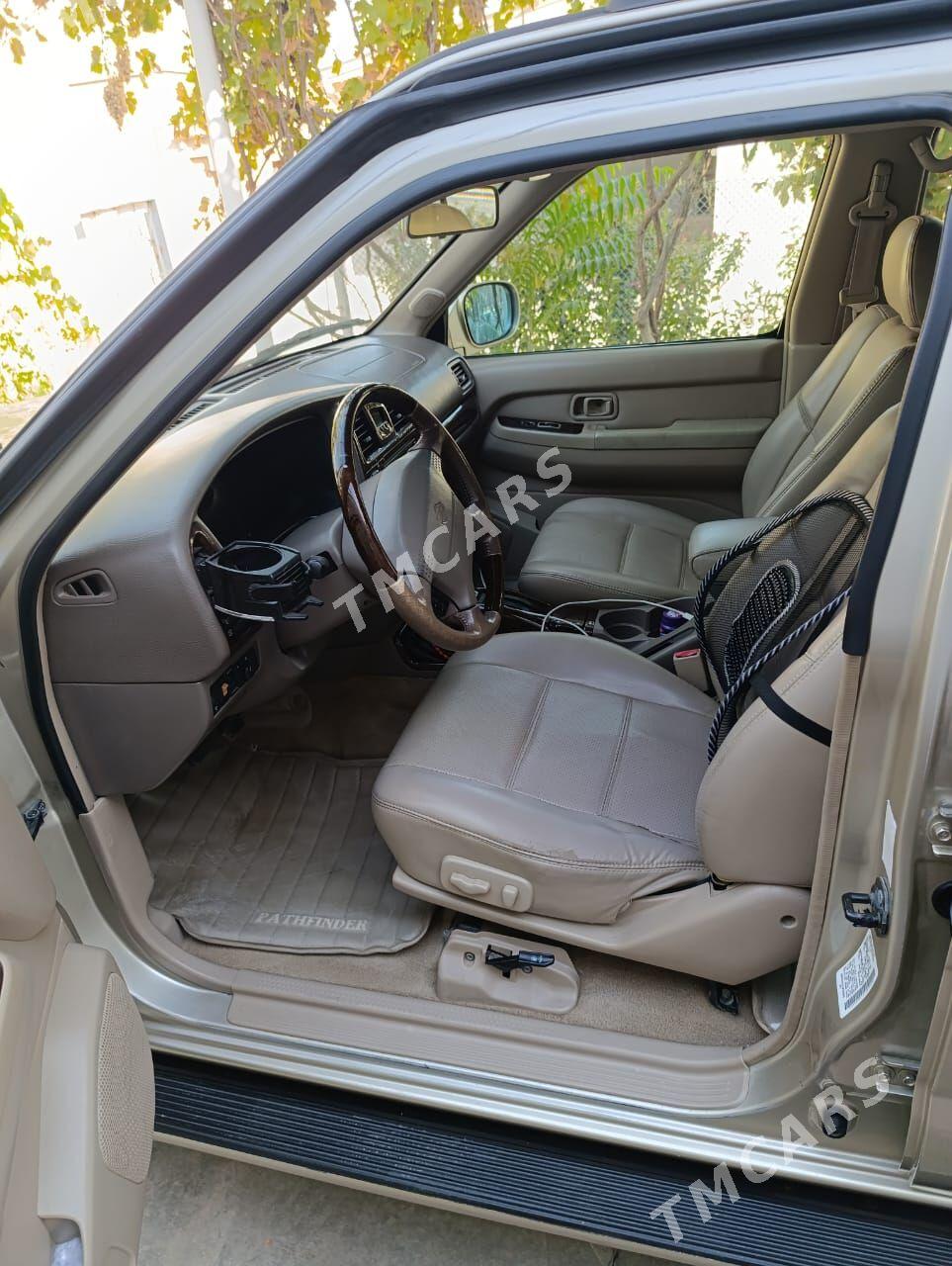 Nissan Pathfinder 2000 - 120 000 TMT - Байрамали - img 2