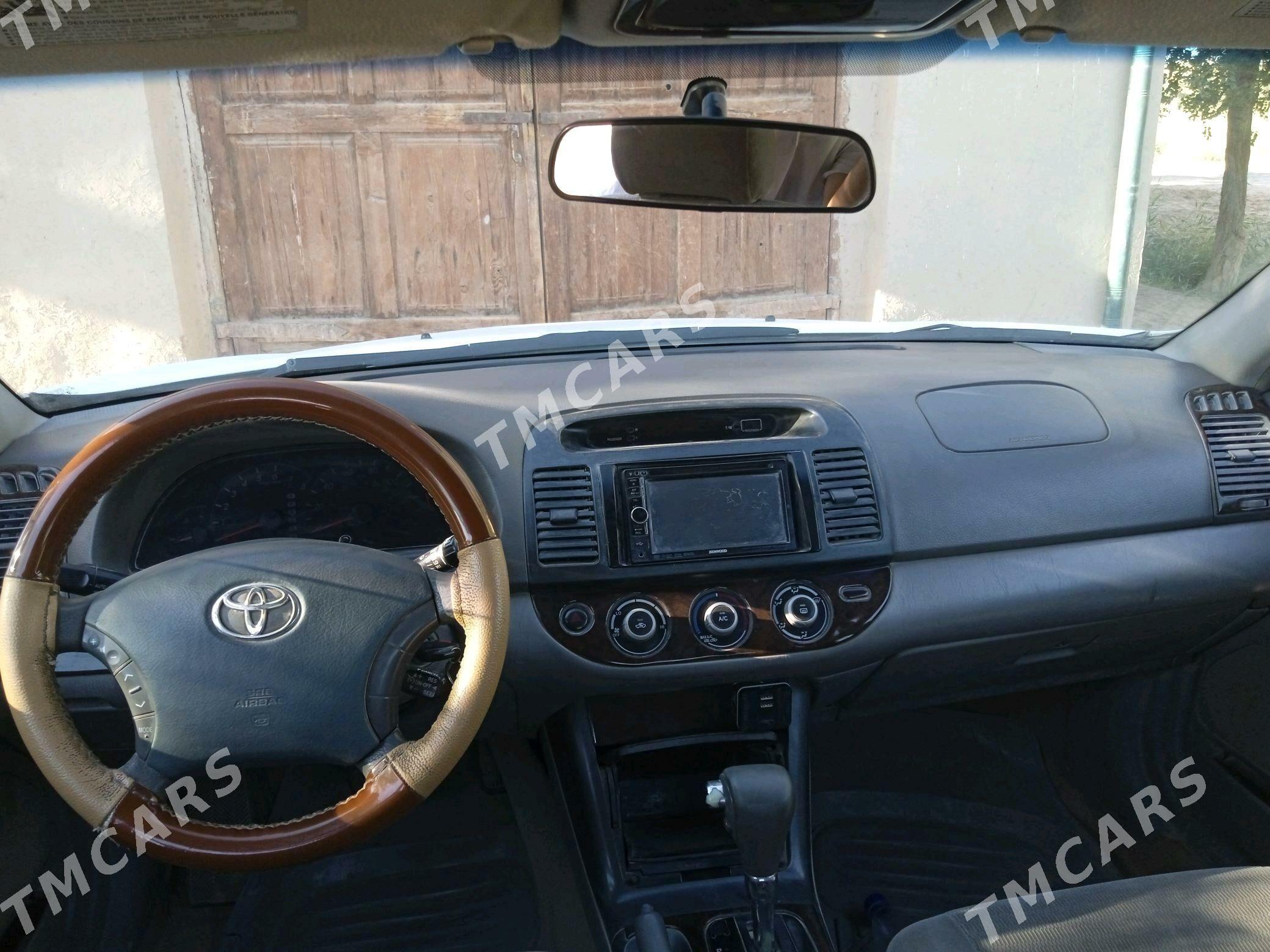 Toyota Camry 2005 - 132 000 TMT - Акдепе - img 2