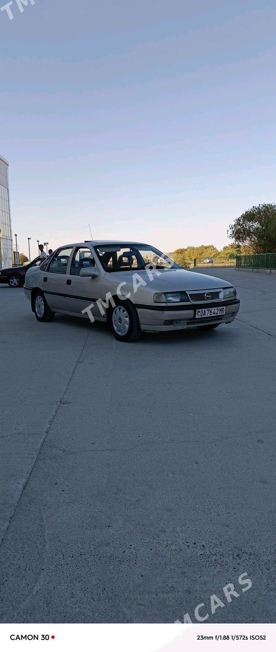 Opel Vectra 1989 - 33 000 TMT - Mary - img 3