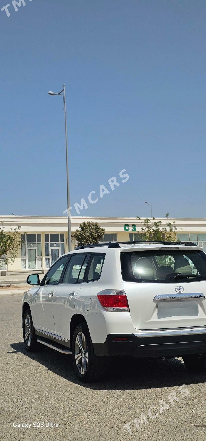 Toyota Highlander 2012 - 340 000 TMT - Туркменабат - img 4